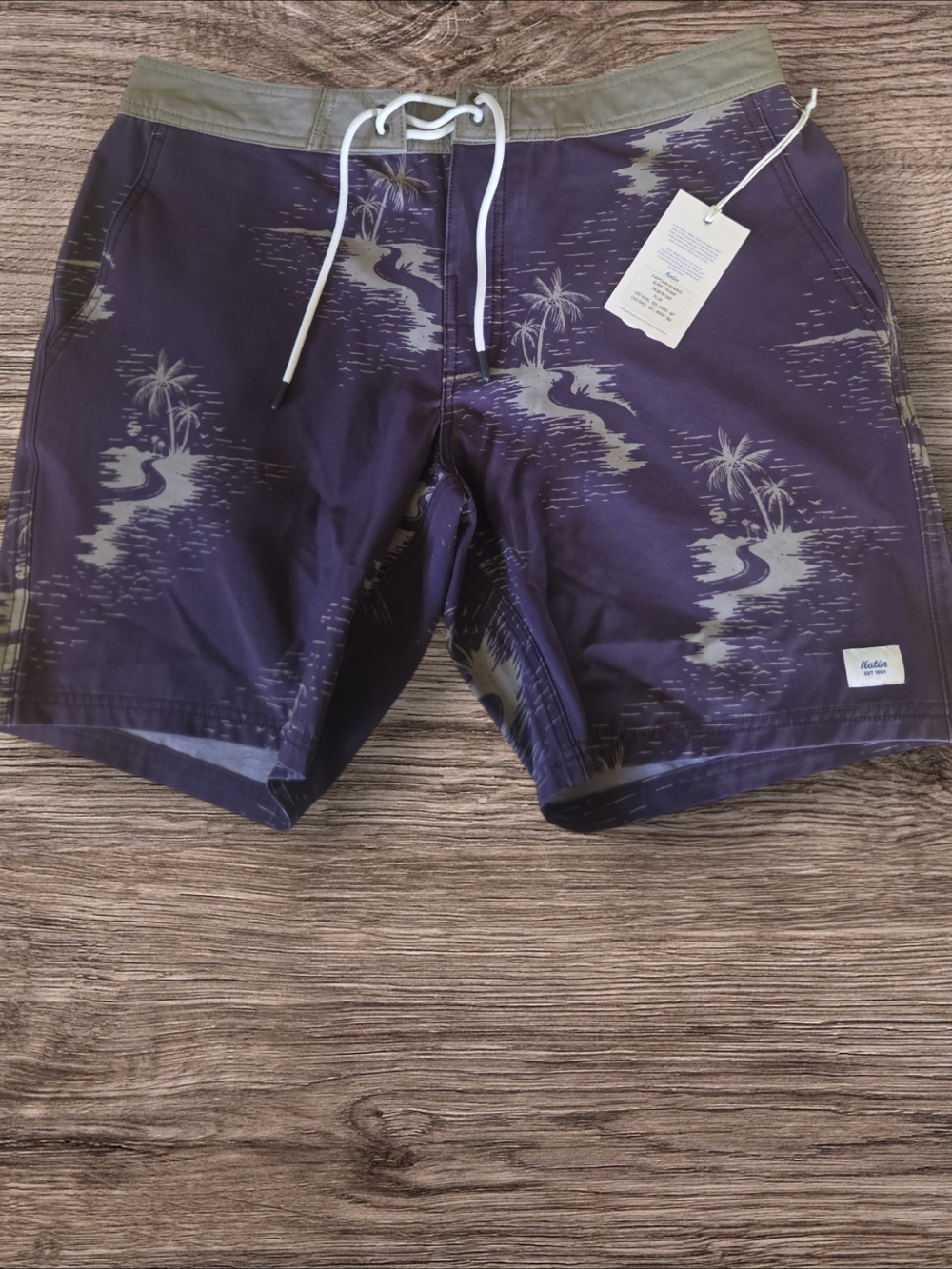 Katin Men's Navy and Olive Tropical Hybrid Shorts